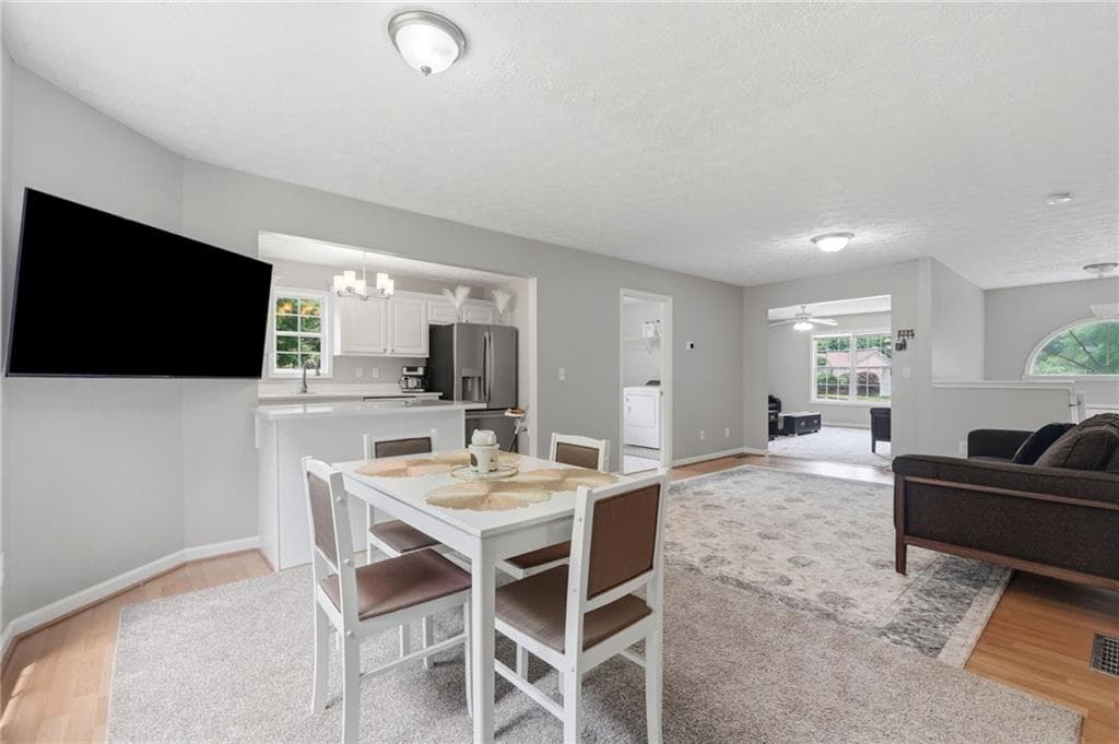 4 bedroom, 3 bathroom, 2,205 sq ft single family residence for sale at 673 Effie Drive, Lawrenceville, GA 30045 — photo 8