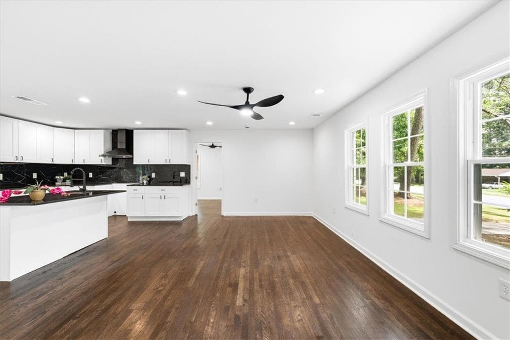 3 bedroom, 2 bathroom, 1,225 sq ft single family residence for sale at 3406 Longleaf Drive, Decatur, GA 30032 — photo 7