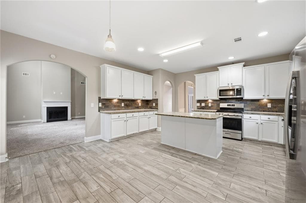5 bedroom, 6 bathroom, 4,306 sq ft single family residence under contract at 2681 Muskeg Court, Atlanta, GA 30331 — photo 10