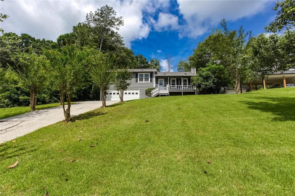 3 bedroom, 2 bathroom, 1,204 sq ft single family residence for rent at 1093 Caprice Drive, Powder Springs, GA 30127 for $1,990 a month — photo 2