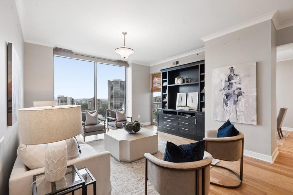 2 bedroom, 3 bathroom, 2,010 sq ft condominium under contract at 2795 Peachtree Road 1406, Atlanta, GA 30305 — photo 8