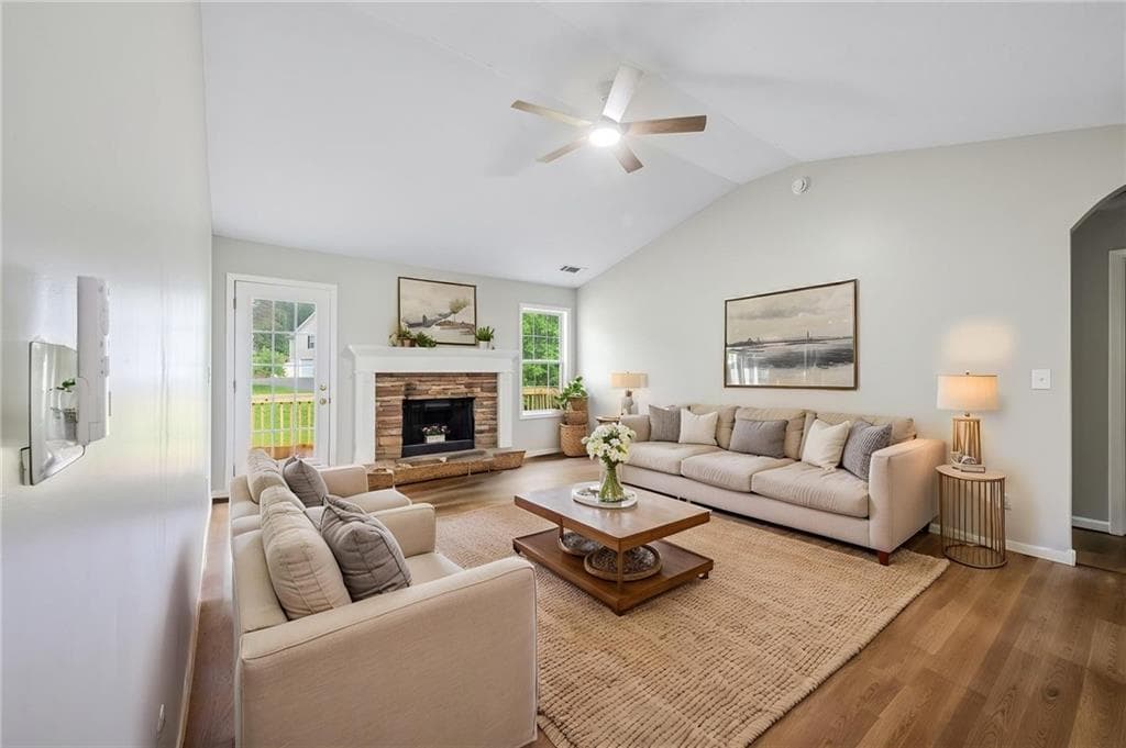 4 bedroom, 3 bathroom, 2,200 sq ft single family residence for sale at 59 Shadow Hills Lane, Dawsonville, GA 30534 — photo 4