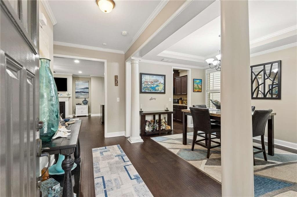 4 bedroom, 4 bathroom, 2,562 sq ft single family residence under contract at 3541 S Sherwood Road, Smyrna, GA 30082 — photo 3