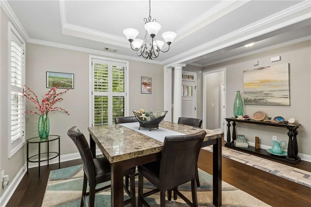 4 bedroom, 4 bathroom, 2,562 sq ft single family residence under contract at 3541 S Sherwood Road, Smyrna, GA 30082 — photo 5
