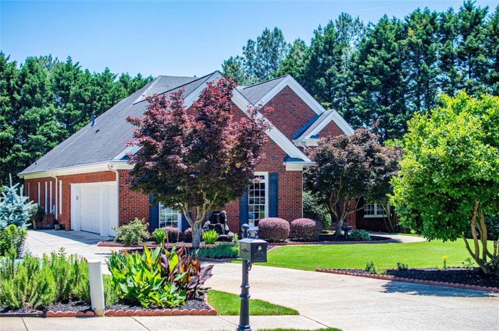 4 bedroom, 4 bathroom, 2,935 sq ft single family residence for sale at 303 Ivy Brook Court, Alpharetta, GA 30004