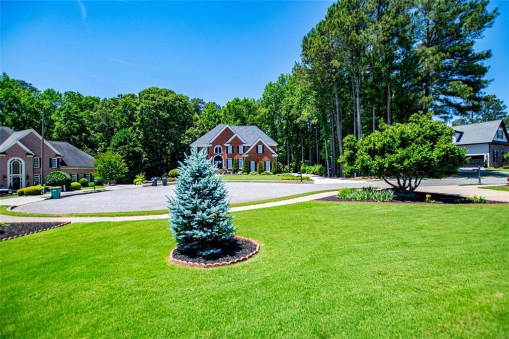 4 bedroom, 4 bathroom, 2,935 sq ft single family residence for sale at 303 Ivy Brook Court, Alpharetta, GA 30004 — photo 5