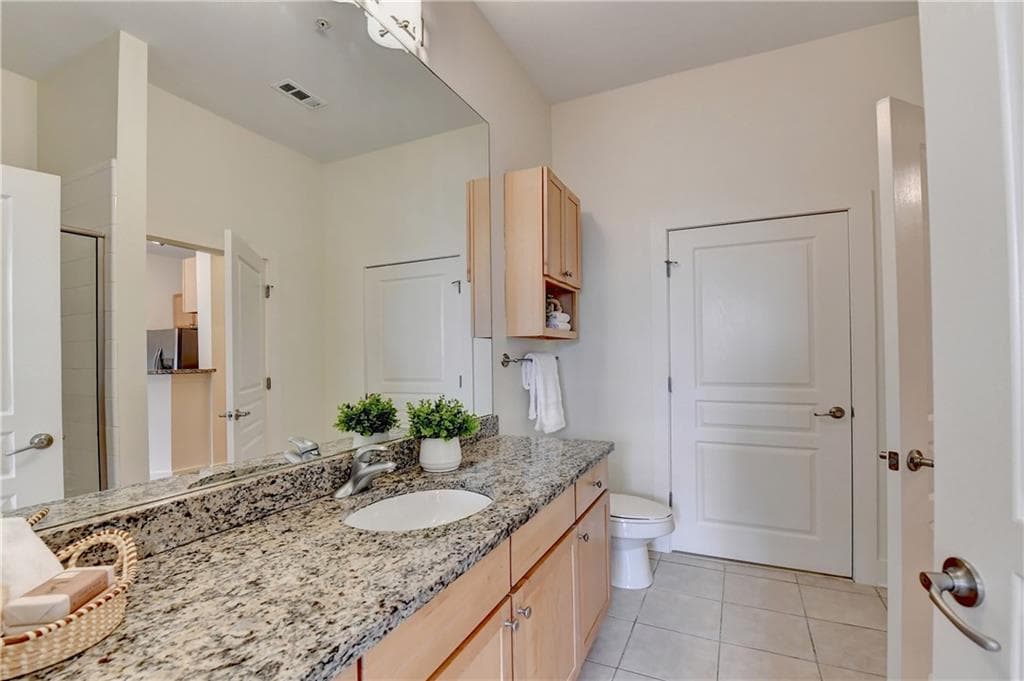 2 bedroom, 2 bathroom, 1,014 sq ft condominium for sale at 799 Hammond Drive 123, Atlanta, GA 30328 — photo 7