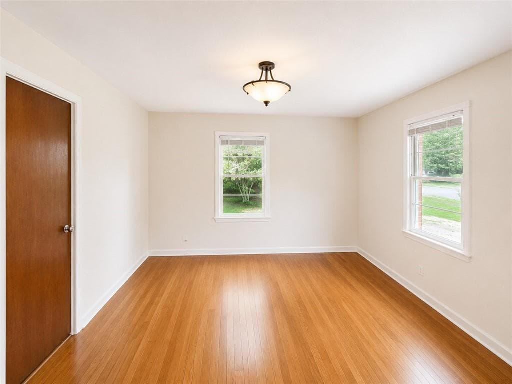 3 bedroom, 1 bathroom, 1,170 sq ft single family residence under contract at 29 Artillery Drive, Columbus, GA 31903 — photo 5