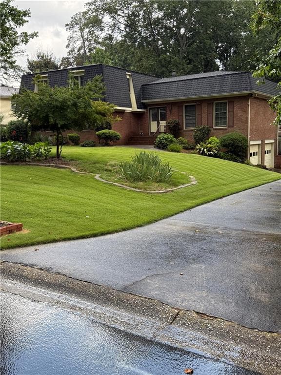 2711 Kenwood Drive