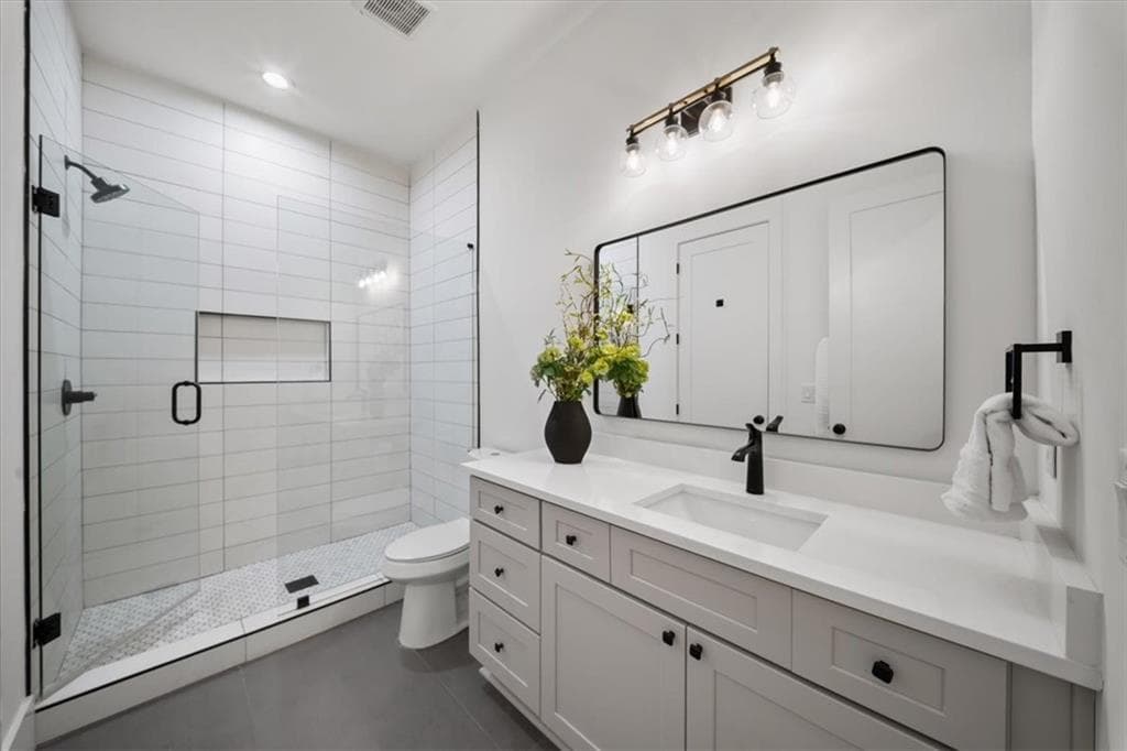 4 bedroom, 3 bathroom, 3,212 sq ft single family residence for sale at 93 SE Candler Road, Atlanta, GA 30317 — photo 8