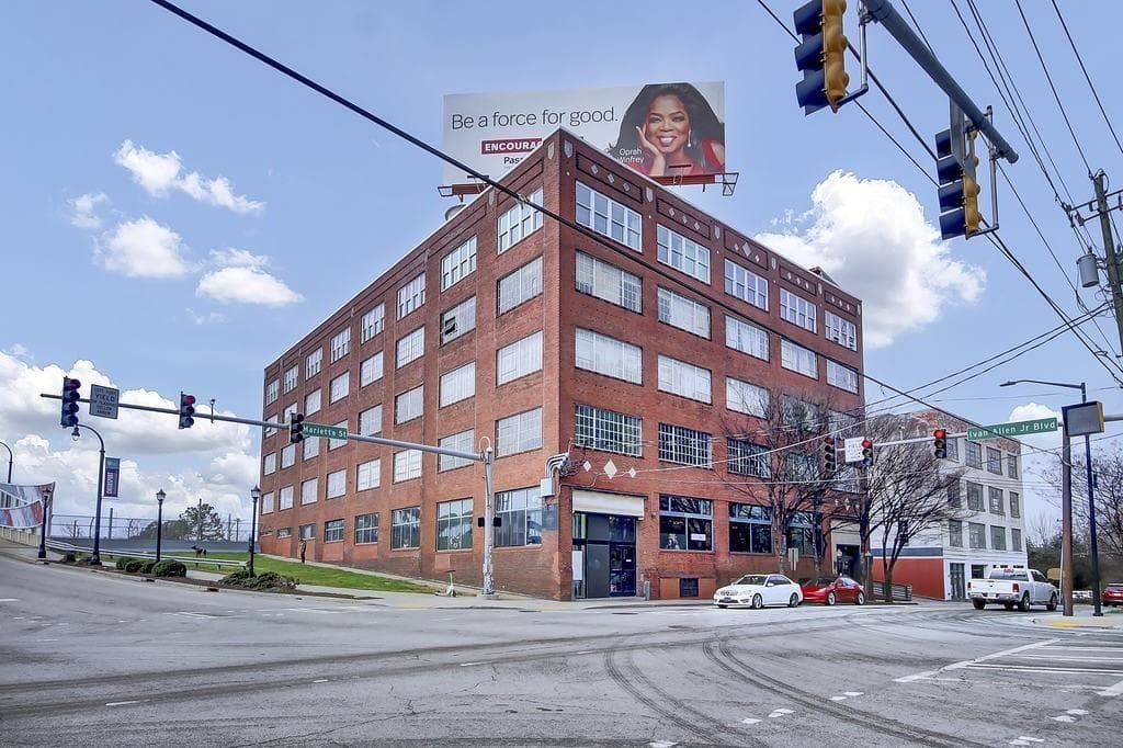 1 bedroom, 1 bathroom, 1,477 sq ft condominium for rent at 426 Marietta Street 406, Atlanta, GA 30313 for $2,295 a month — photo 1 of 32