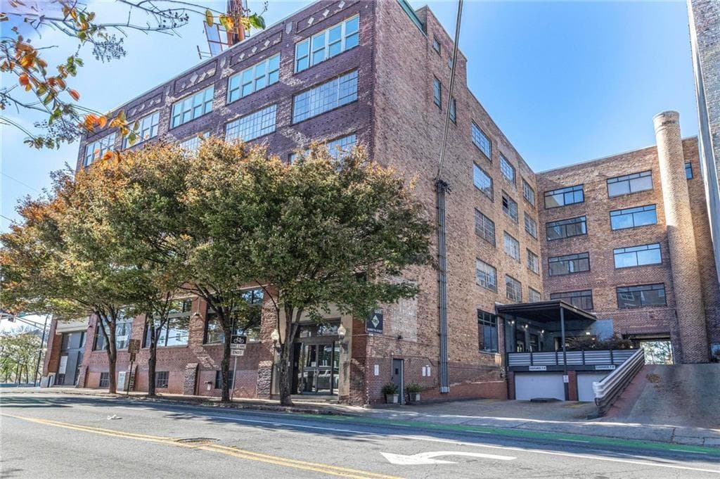 1 bedroom, 1 bathroom, 1,477 sq ft condominium for rent at 426 Marietta Street 406, Atlanta, GA 30313 for $2,295 a month — photo 2