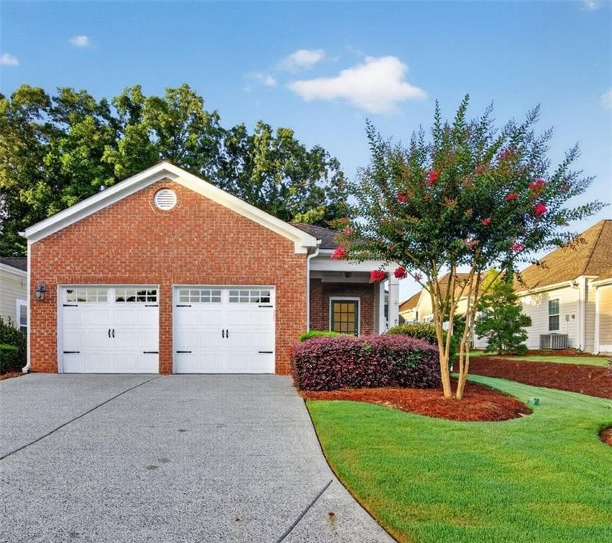 2 bedroom, 2 bathroom, 1,753 sq ft single family residence for sale at 236 Abercorn Way, Woodstock, GA 30188