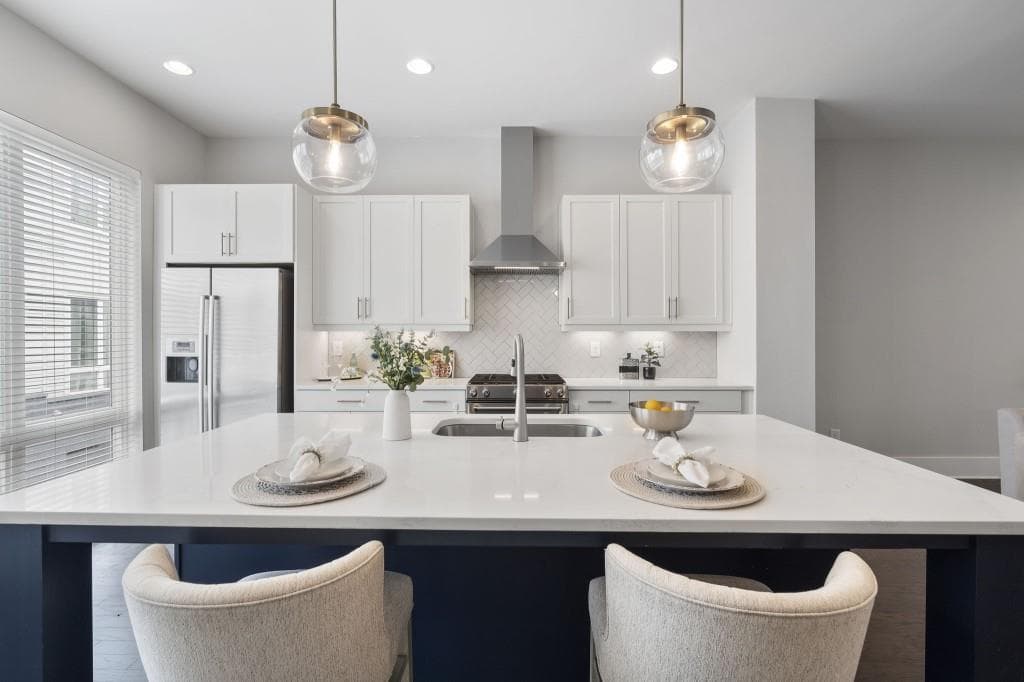 3 bedroom, 4 bathroom, 2,106 sq ft townhouse for sale at 836 Winslow Way, Atlanta, GA 30318 — photo 1 of 29