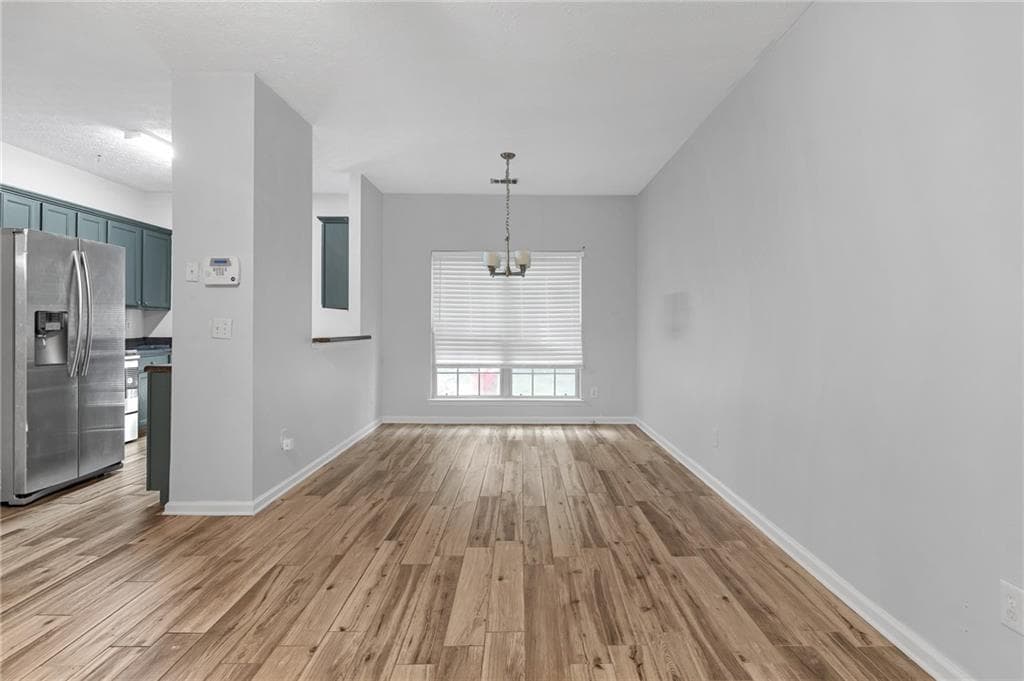 3 bedroom, 3 bathroom, 1,485 sq ft condominium for sale at 4119 Stone Trace Drive, Atlanta, GA 30344 — photo 6