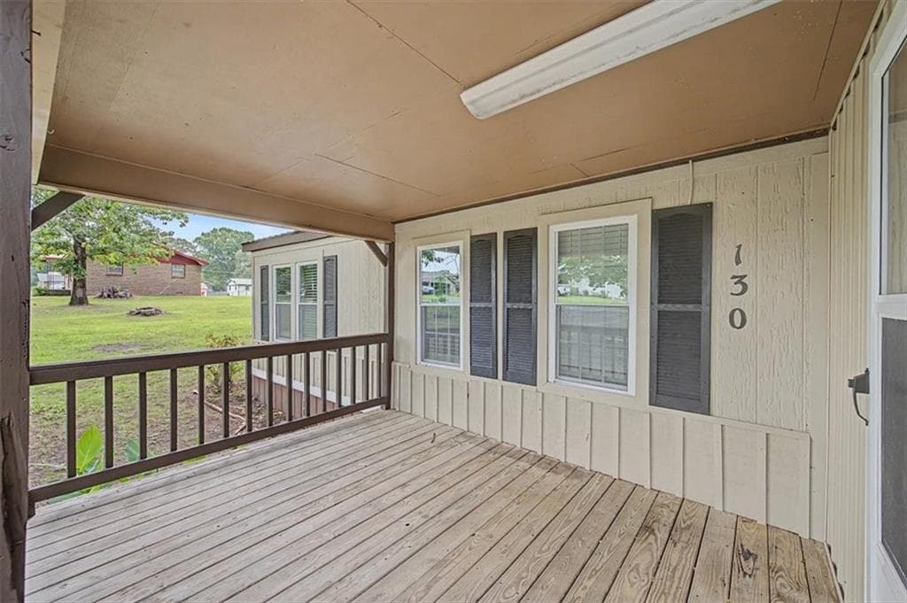 3 bedroom, 2 bathroom, 1,152 sq ft single family residence under contract at 130 Rolling Acres 1st St, Calhoun, GA 30701 — photo 6