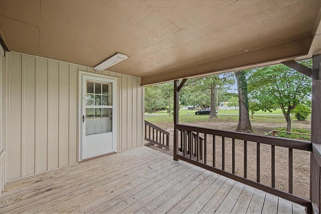 3 bedroom, 2 bathroom, 1,152 sq ft single family residence under contract at 130 Rolling Acres 1st St, Calhoun, GA 30701 — photo 7