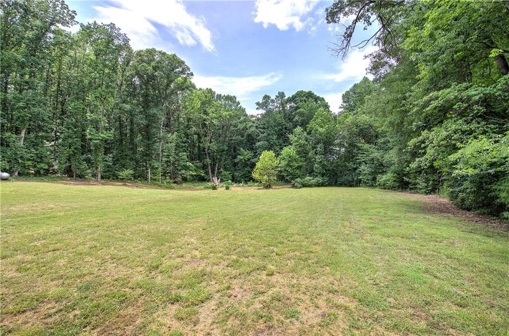 4 bedroom, 3 bathroom, 2,664 sq ft single family residence for sale at 331 Salacoa Road, Fairmount, GA 30139 — photo 8