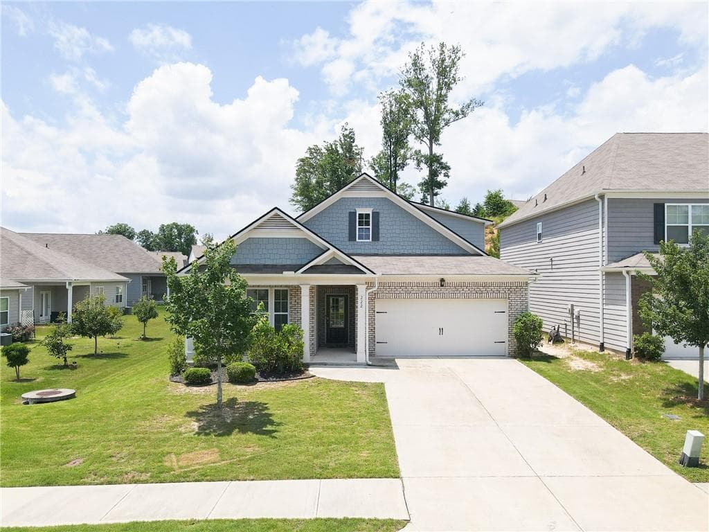 3 bedroom, 3 bathroom, 1,771 sq ft single family residence for sale at 222 Yaupon Trail, Braselton, GA 30517