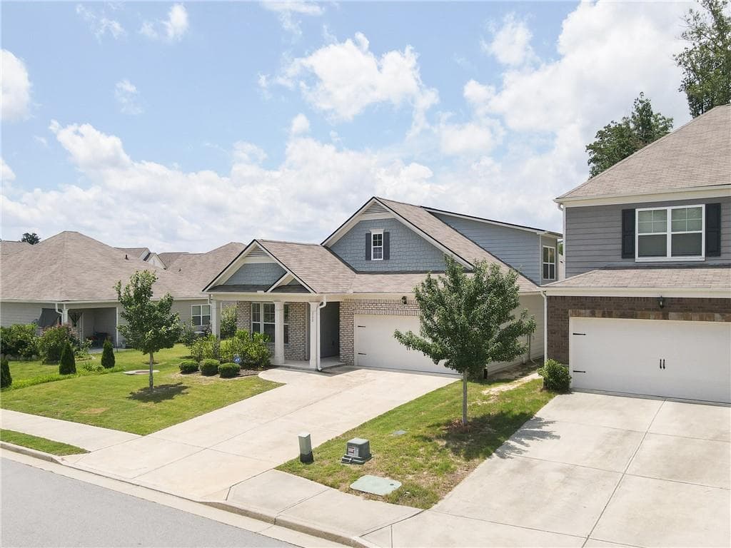 3 bedroom, 3 bathroom, 1,771 sq ft single family residence for sale at 222 Yaupon Trail, Braselton, GA 30517 — photo 3
