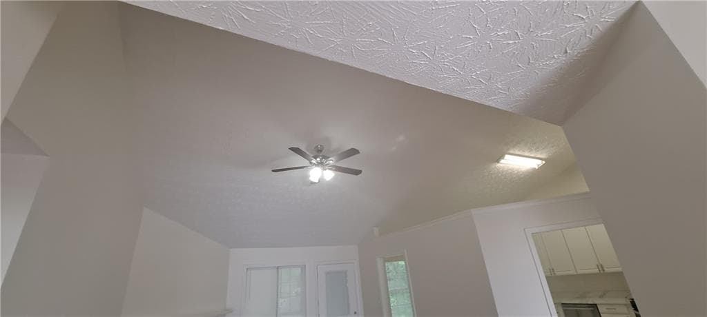 4 bedroom, 3 bathroom, 3,148 sq ft single family residence for rent at 1050 Hillary Lane, Lawrenceville, GA 30043 for $2,300 a month — photo 9