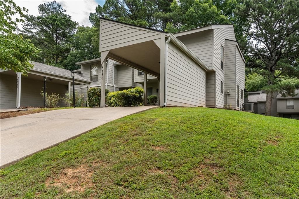 3 bedroom, 3 bathroom, 2,131 sq ft townhouse for sale at 6188 Brookwood Road, Peachtree Corners, GA 30092 — photo 9