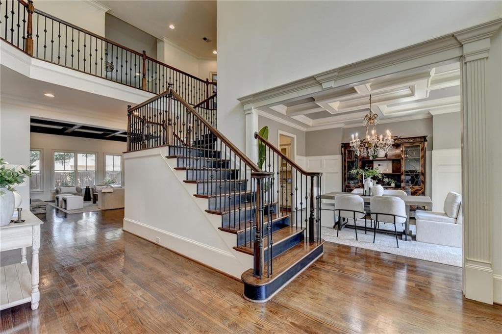 6 bedroom, 6 bathroom, 6,870 sq ft single family residence under contract at 5272 Lacosta Lane, Johns Creek, GA 30022 — photo 8