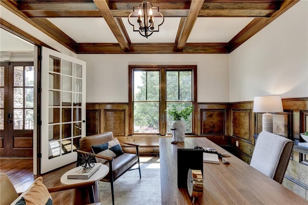 6 bedroom, 6 bathroom, 6,870 sq ft single family residence under contract at 5272 Lacosta Lane, Johns Creek, GA 30022 — photo 10