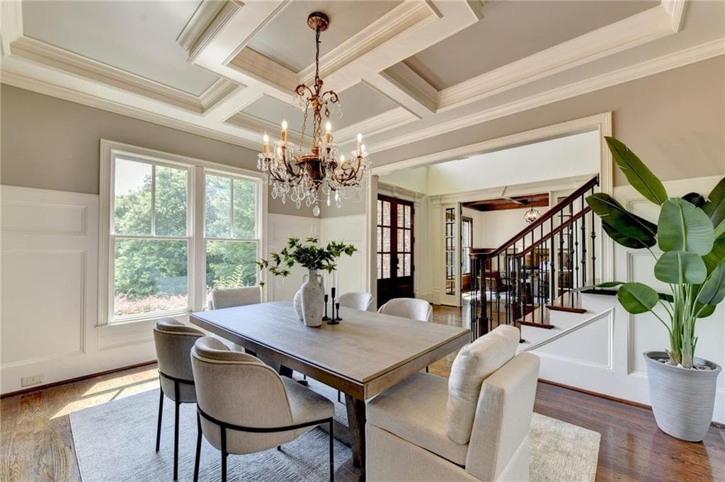 6 bedroom, 6 bathroom, 6,870 sq ft single family residence under contract at 5272 Lacosta Lane, Johns Creek, GA 30022 — photo 6