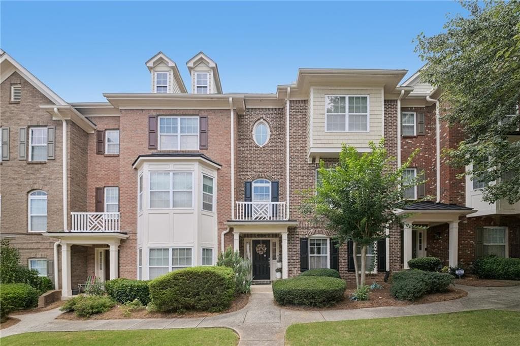 3 bedroom, 4 bathroom, 2,604 sq ft condominium for sale at 2385 Bellefonte Avenue, Lawrenceville, GA 30043 — photo 1 of 26
