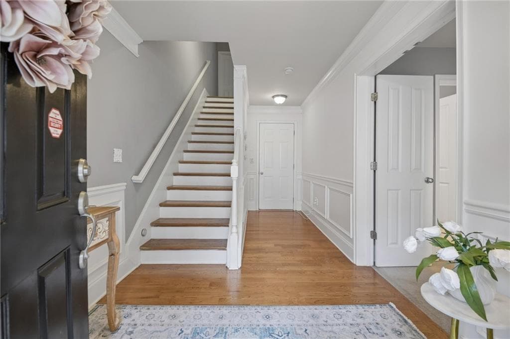3 bedroom, 4 bathroom, 2,604 sq ft condominium for sale at 2385 Bellefonte Avenue, Lawrenceville, GA 30043 — photo 2
