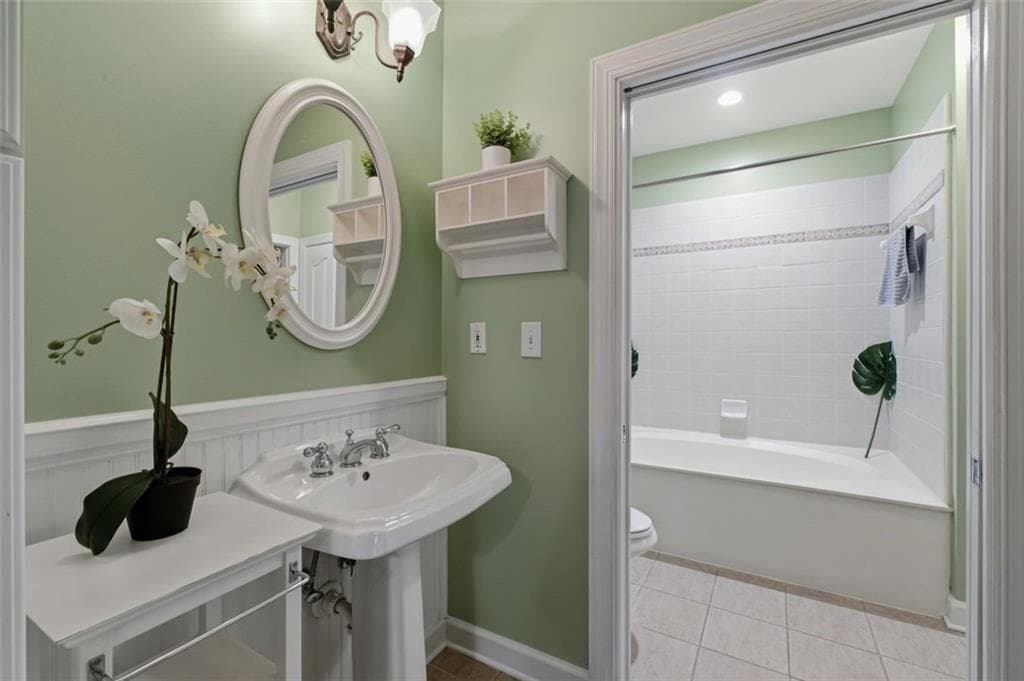 1 bedroom, 1 bathroom, 970 sq ft condominium for sale at 850 Piedmont Avenue 2309, Atlanta, GA 30308 — photo 5