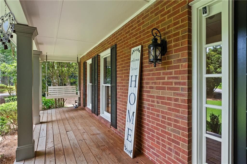 4 bedroom, 3 bathroom, 4,064 sq ft single family residence for sale at 4074 Norton Place, Smyrna, GA 30082 — photo 3