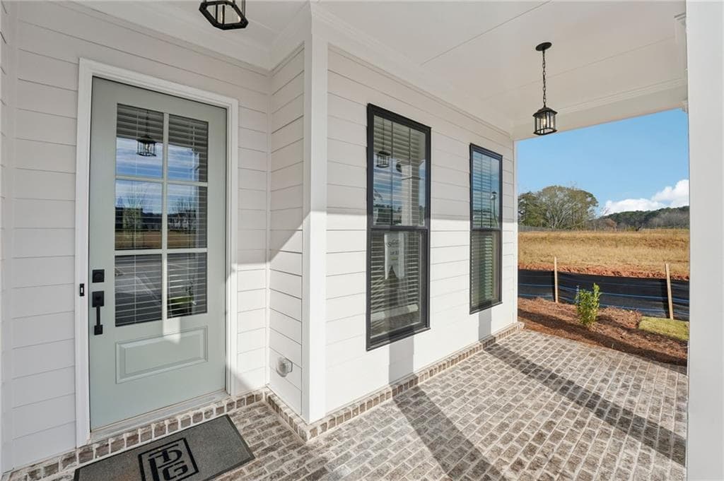 3 bedroom, 4 bathroom, 3,140 sq ft single family residence for sale at 572 Sawnee Village Boulevard, Cumming, GA 30040 — photo 9