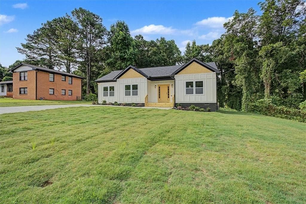 4 bedroom, 2 bathroom, 1,574 sq ft single family residence under contract at 4621 Ashmore Drive, Forest Park, GA 30297 — photo 5