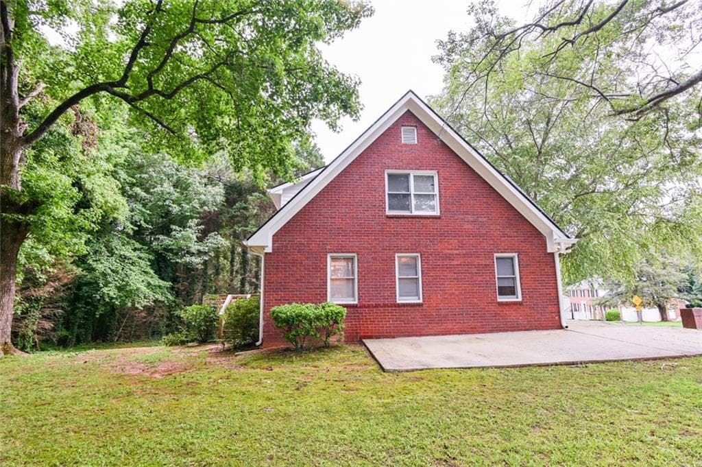 4 bedroom, 4 bathroom, 2,630 sq ft single family residence under contract at 4964 Oak Leaf Terrace, Stone Mountain, GA 30087 — photo 6