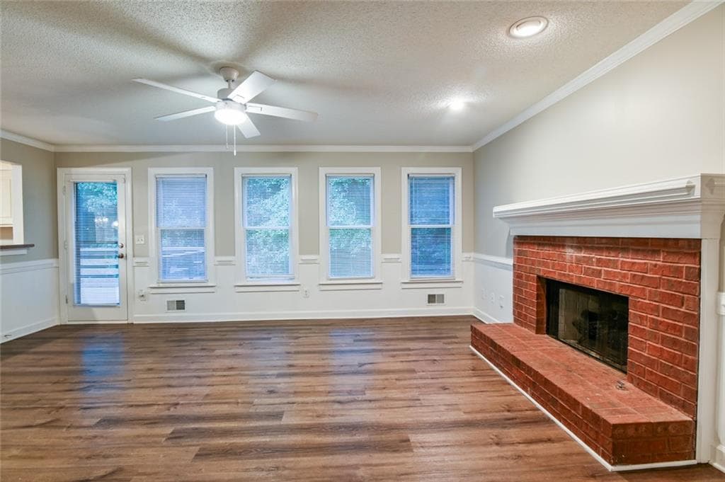 4 bedroom, 4 bathroom, 2,630 sq ft single family residence under contract at 4964 Oak Leaf Terrace, Stone Mountain, GA 30087 — photo 9