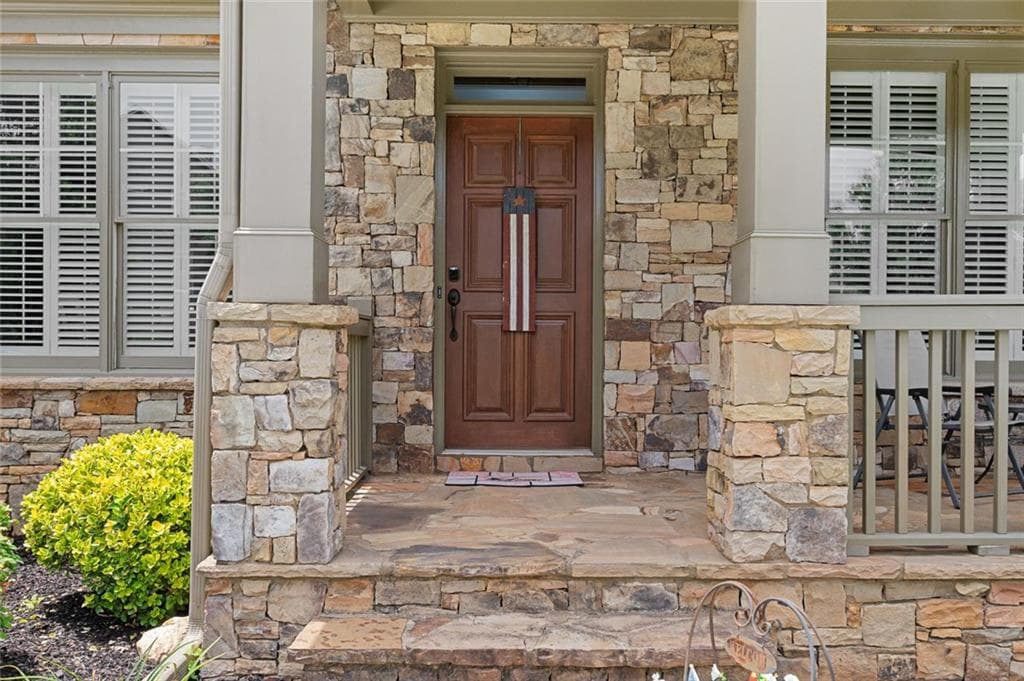 5 bedroom, 3 bathroom, 4,488 sq ft single family residence for sale at 629 Wexford Court, Acworth, GA 30102 — photo 4