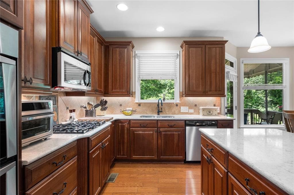 5 bedroom, 3 bathroom, 4,488 sq ft single family residence for sale at 629 Wexford Court, Acworth, GA 30102 — photo 9