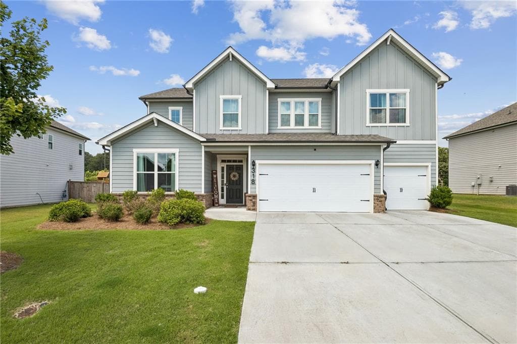 5 bedroom, 4 bathroom, 3,129 sq ft single family residence for sale at 318 Cattail Lane, Winder, GA 30680 — photo 2