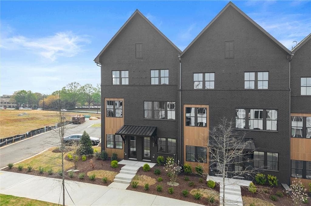 2 bedroom, 4 bathroom, 1,644 sq ft townhouse for sale at 636 Soul Alley 108, Alpharetta, GA 30009 — photo 4