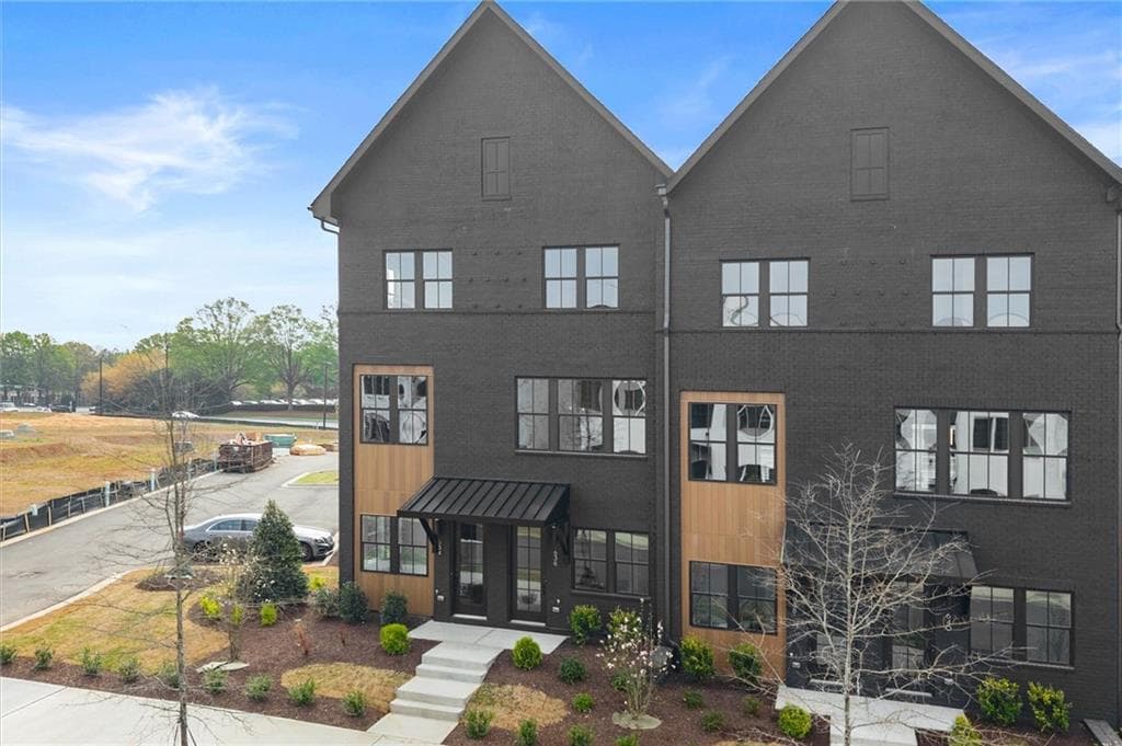 2 bedroom, 4 bathroom, 1,644 sq ft townhouse for sale at 636 Soul Alley 108, Alpharetta, GA 30009 — photo 6