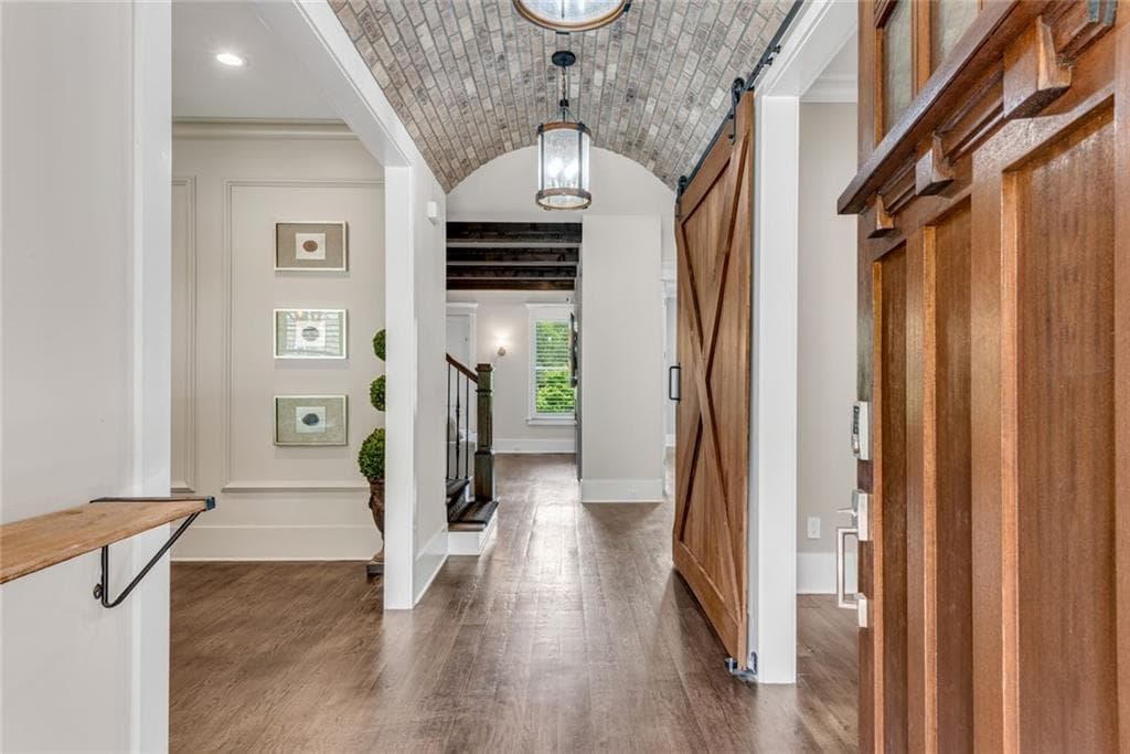 7 bedroom, 8 bathroom, 7,343 sq ft single family residence for sale at 212 Fernwood Place, Woodstock, GA 30188 — photo 8