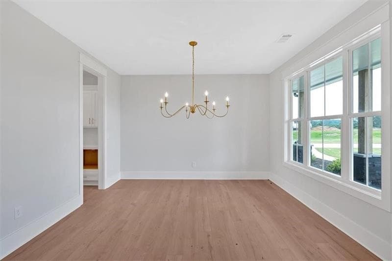 5 bedroom, 3 bathroom, 3,530 sq ft single family residence under contract at 152 Palisade Drive, Rydal, GA 30171 — photo 7