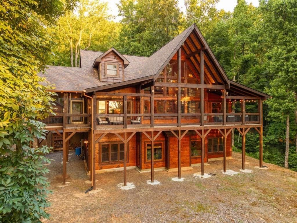 4 bedroom, 6 bathroom, 4,816 sq ft single family residence for sale at 1252 Mountainside Parkway, Ellijay, GA 30536 — photo 5