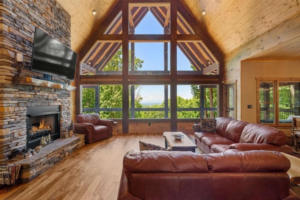 4 bedroom, 6 bathroom, 4,816 sq ft single family residence for sale at 1252 Mountainside Parkway, Ellijay, GA 30536 — photo 8