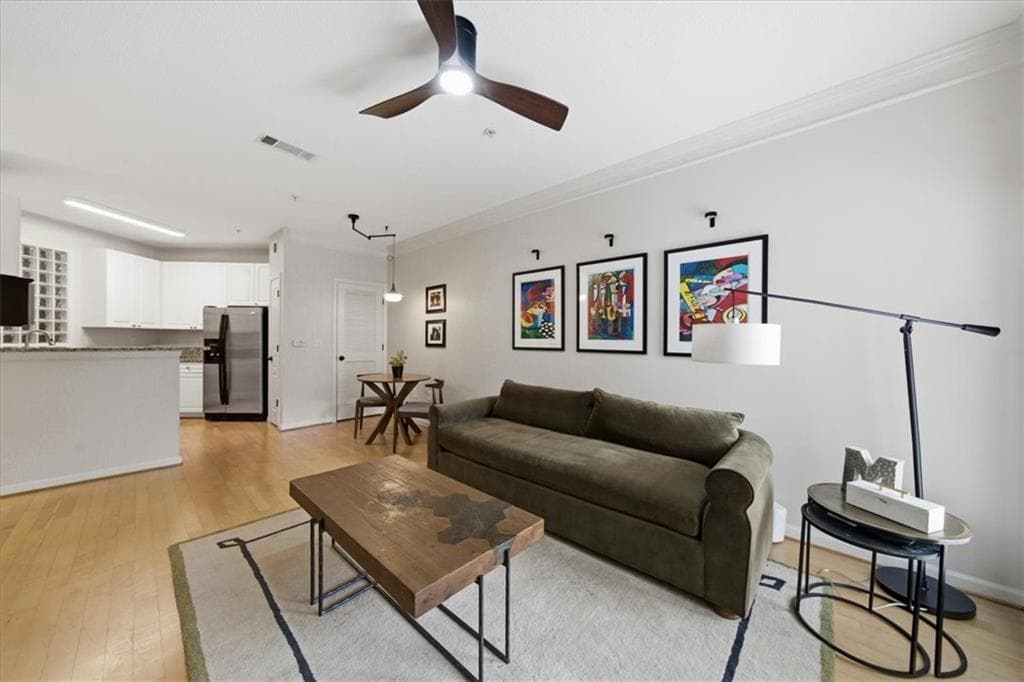 2 bedroom, 1 bathroom, 952 sq ft condominium sold at 10 Perimeter Summit Boulevard 3207, Atlanta, GA 30319