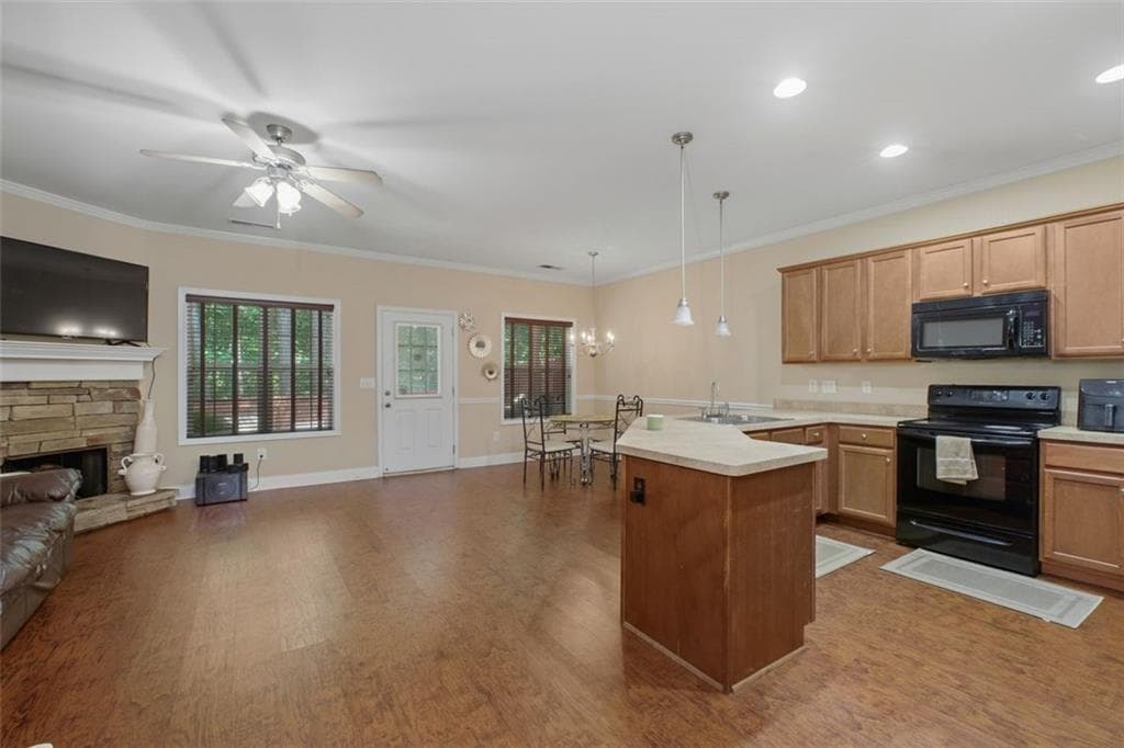 3 bedroom, 3 bathroom, 1,564 sq ft townhouse under contract at 155 Linton Drive, Acworth, GA 30102 — photo 8