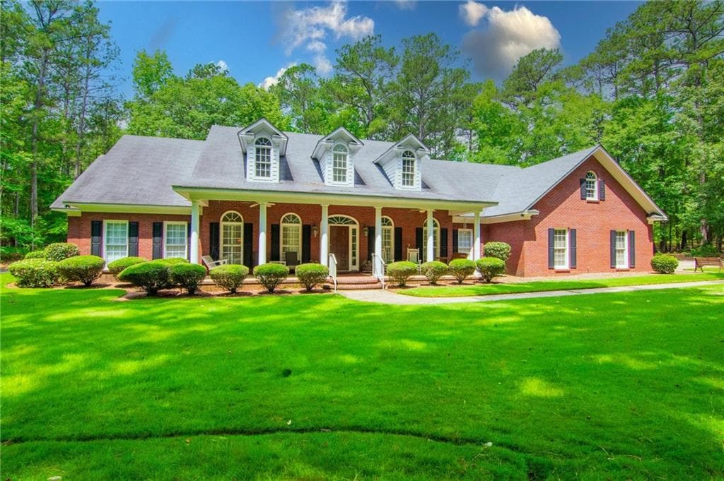 3 bedroom, 4 bathroom, 3,465 sq ft single family residence for sale at 890 Piedmont Lake Road, Pine Mountain, GA 31822 — photo 2