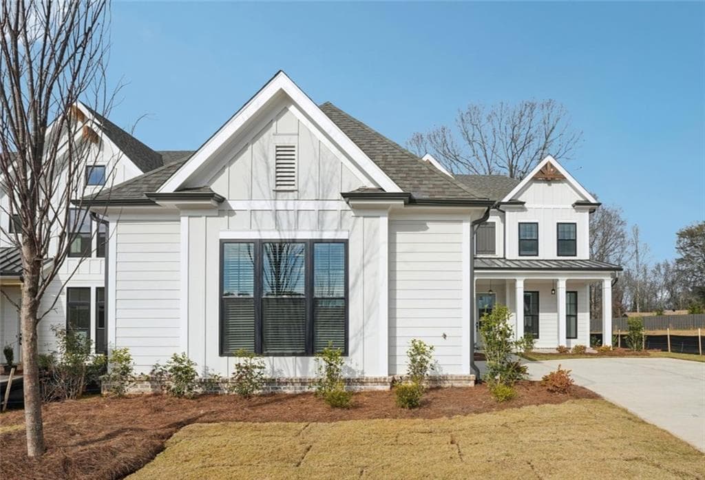 3 bedroom, 4 bathroom, 3,140 sq ft single family residence for sale at 572 Sawnee Village Boulevard, Cumming, GA 30040